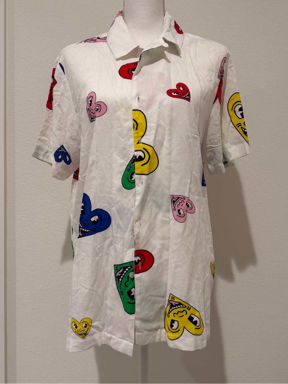 Keith Haring White Short-Sleeve Button-Down Shirt with Multicolor Heart Prints
